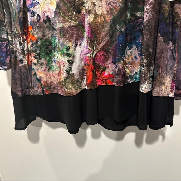 NEW Karen Kane Multicolor Artistic Blouse - Picture 7 of 9